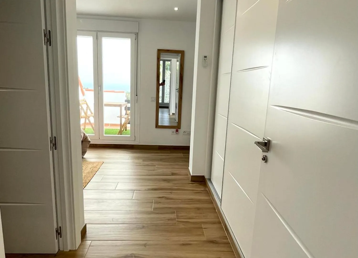 This Spectacular 3-Bedroom Apart Manilva Apartment